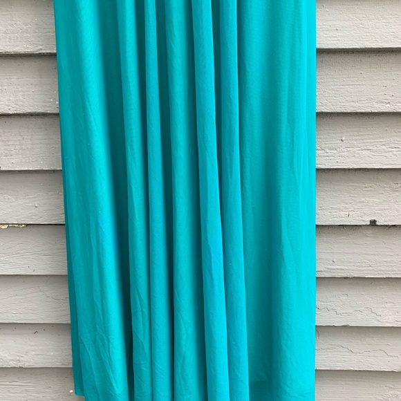 Evening Gown by Coco Collection. Size M. - Picture 3 of 10